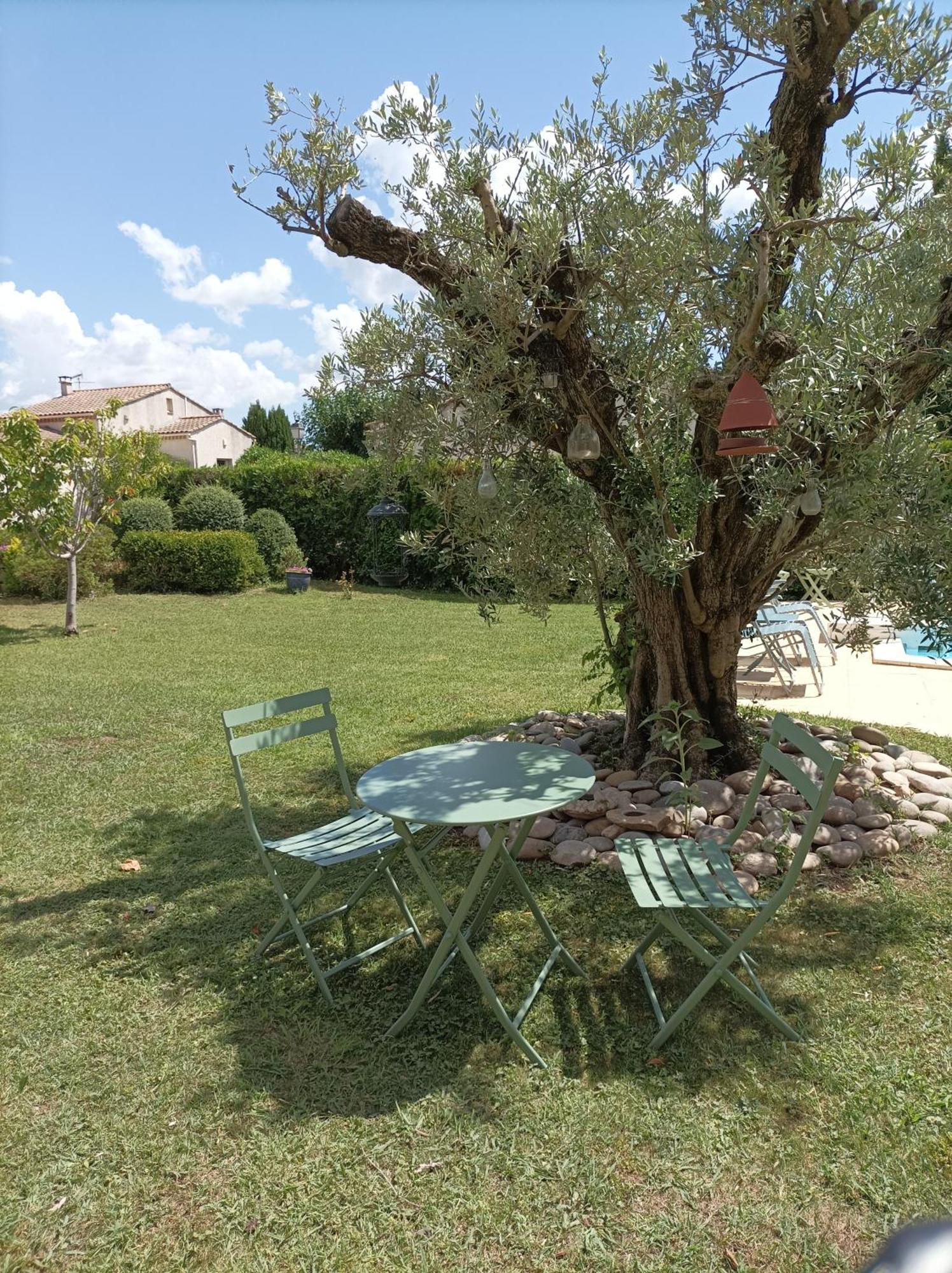 Chambre D'Hote Au Coeur Des Alpilles Mouries Zewnętrze zdjęcie